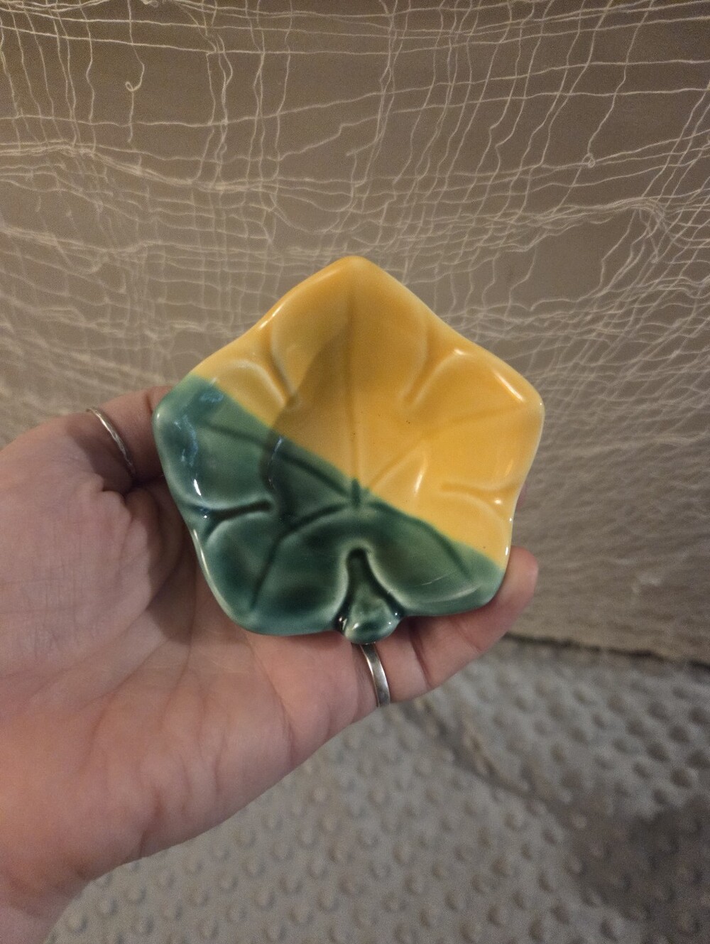 Japanese leaf shaped ceramic dish with green/yellow color blocking